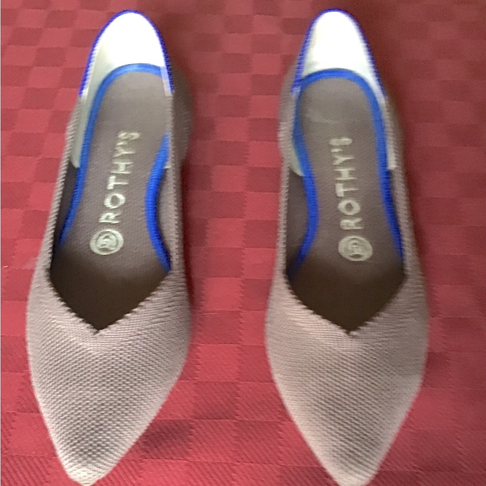 Rothy points, grey size 7. Gently worn